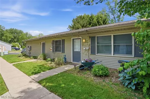 126 Mckinley St, Huron, OH 44839