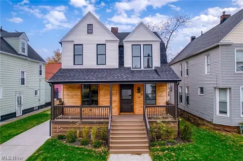 1422 W 77th St, Cleveland, OH 44102