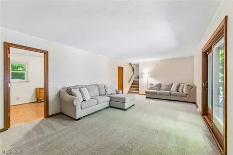 Living - 865 Old Spring Rd, Copley, OH 44321 photo 6 of 6