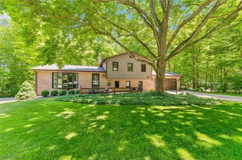 865 Old Spring Rd, Copley, OH 44321