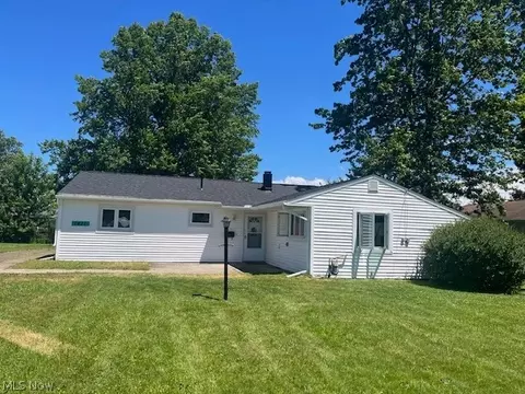 7411 Denny Dr, North Ridgeville, OH 44039