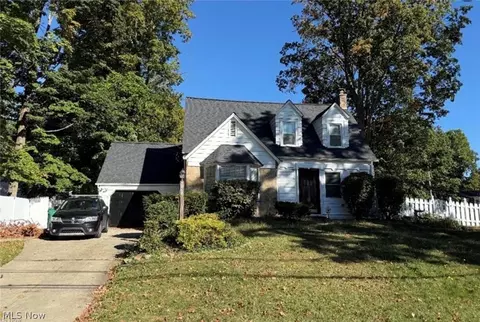 7488 Southwood Rd, Mentor, OH 44060