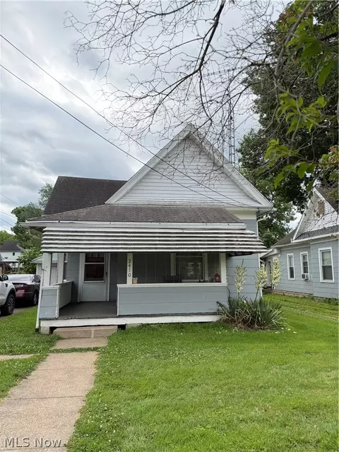 2410 Lynn St, Parkersburg, WV 26101