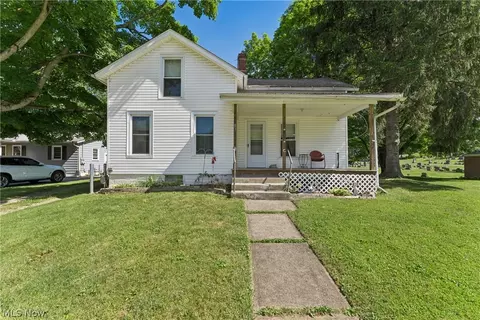 83 E Main St, Seville, OH 44273