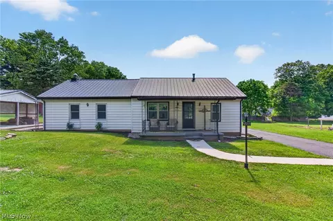 2480 Deerford Ave SW, Massillon, OH 44647