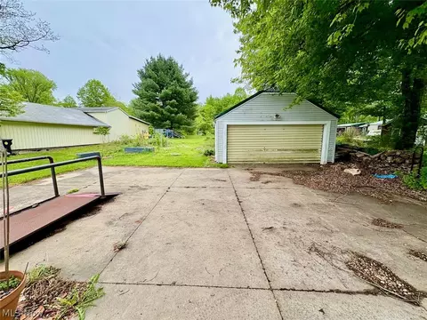 6014 N Ridge Rd W, Ashtabula, OH 44004 photo 3