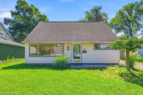 1757 Windsor St, Cuyahoga Falls, OH 44221