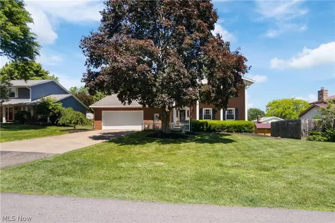 6753 Firestone Rd NE, Canton, OH 44721