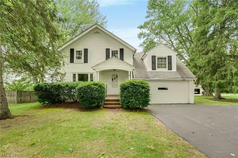 6680 Heisley Rd, Mentor, OH 44060