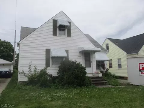 11805 Crofton Ave, Garfield Heights, OH 44125