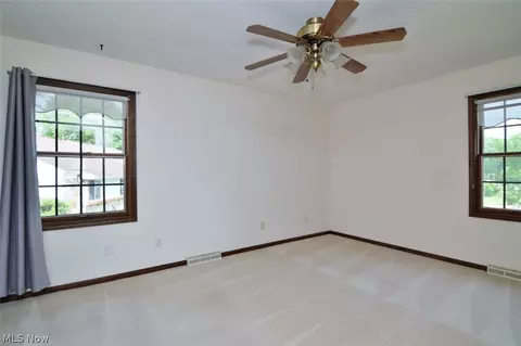 1585 Hemlock Dr, Ashtabula, OH 44004 photo 17