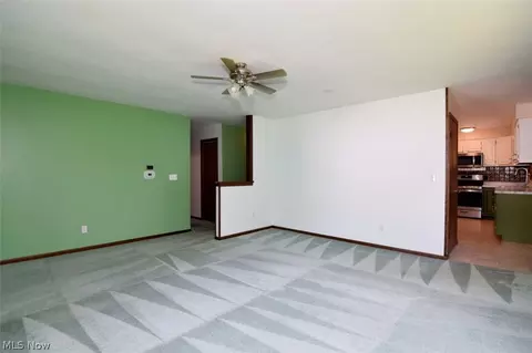 1585 Hemlock Dr, Ashtabula, OH 44004 photo 16