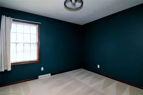 1585 Hemlock Dr, Ashtabula, OH 44004 photo 24
