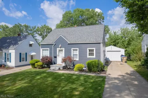 2548 23rd St, Cuyahoga Falls, OH 44223