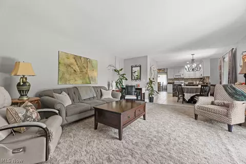 Living - 7159 Rustic Oval, Independence, OH 44131 photo 3 of 4