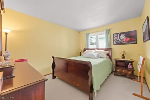 Bedroom - 7159 Rustic Oval, Independence, OH 44131 photo 1 of 7