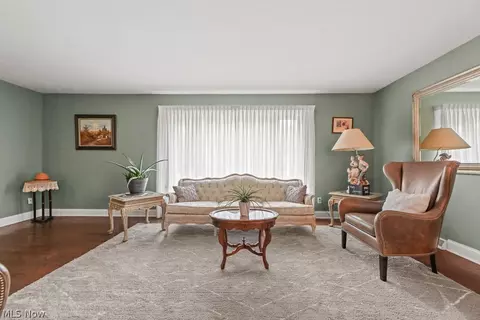 Living - 7159 Rustic Oval, Independence, OH 44131 photo 4 of 4