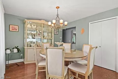 Dining - 7159 Rustic Oval, Independence, OH 44131 photo 3 of 6