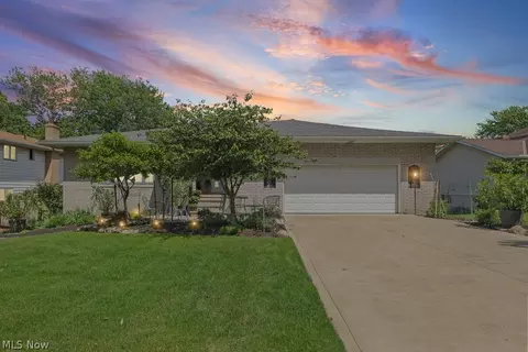 7159 Rustic Oval, Independence, OH 44131