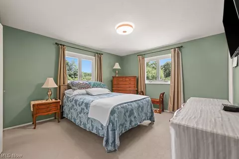 Bedroom - 7159 Rustic Oval, Independence, OH 44131 photo 5 of 7