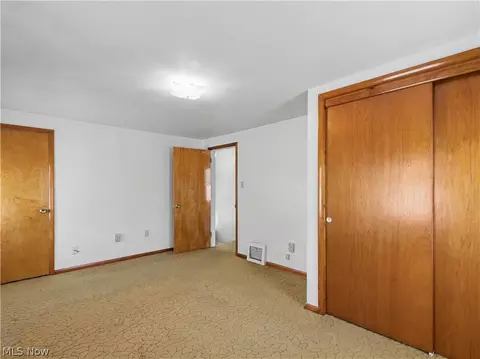 1177 Linden Ave, Akron, OH 44310 photo 10