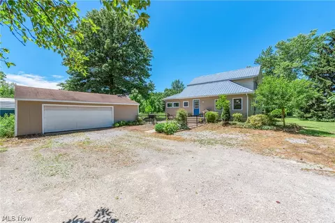 50695 State Route 18, Wellington, OH 44090