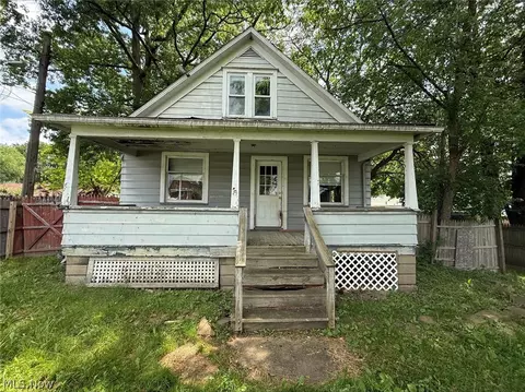 1536 Hiram Ave, Niles, OH 44446
