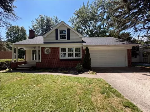 1384 Ford Rd, Cleveland, OH 44124