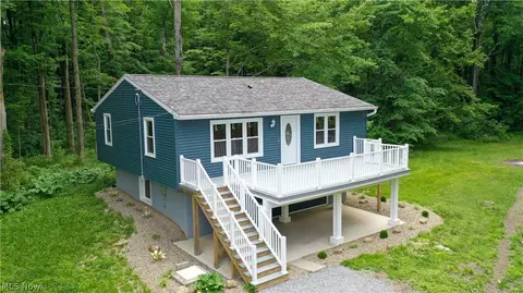 17366 Market St, Lake Milton, OH 44429