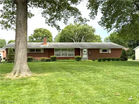 330 Weber Ave NE, North Canton, OH 44720