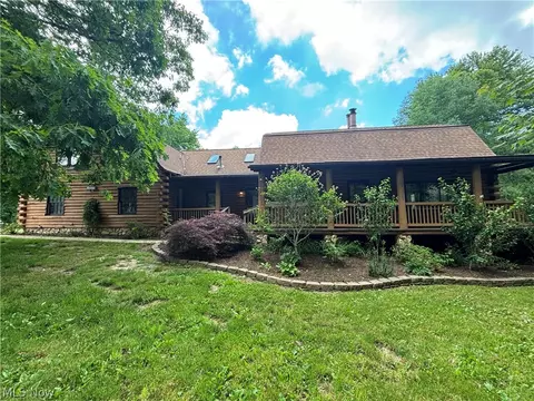 18821 Munn Rd, Auburn, OH 44023
