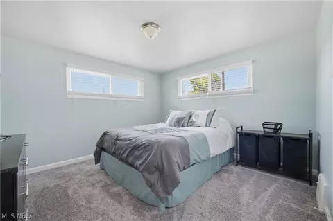 4573 Aurora St NW, Canton, OH 44708 photo 7