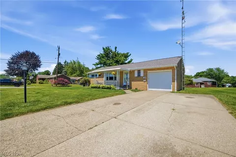 4573 Aurora St NW, Canton, OH 44708 photo 28