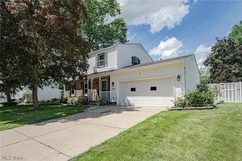 1969 Willowdale Dr, Stow, OH 44224