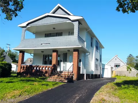 3698 Menlo Rd, Shaker Heights, OH 44120