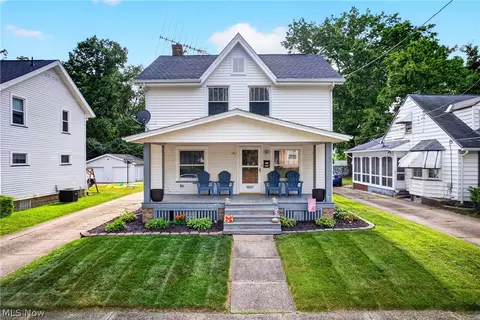 1027 2nd St NE, Massillon, OH 44646
