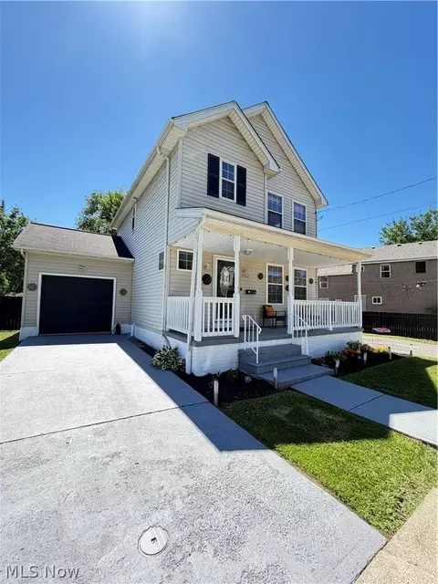 7712 Spafford Rd, Cleveland, OH 44105