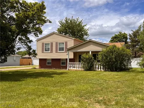 5664 Colgate Dr, Youngstown, OH 44515