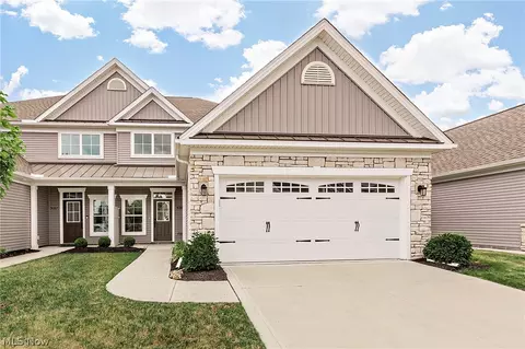 5059 Shepherds Gln, Willoughby, OH 44094