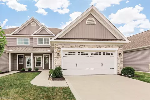 5059 Shepherds Gln, Willoughby, OH 44094