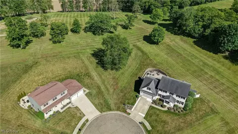 Briarwood Drive Se, New Philadelphia, OH 44663