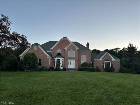 8033 Camden Way, Canfield, OH 44406