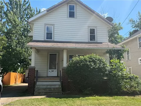 1049 W 12th St, Lorain, OH 44052