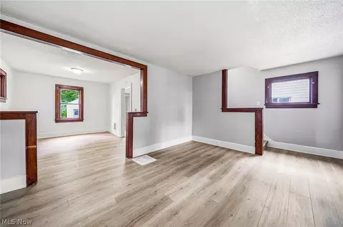 Living - 618 W 57th St, Ashtabula, OH 44004 photo 3 of 4