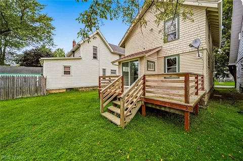 Exterior - 618 W 57th St, Ashtabula, OH 44004 photo 7 of 10