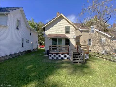 Exterior - 618 W 57th St, Ashtabula, OH 44004 photo 3 of 5