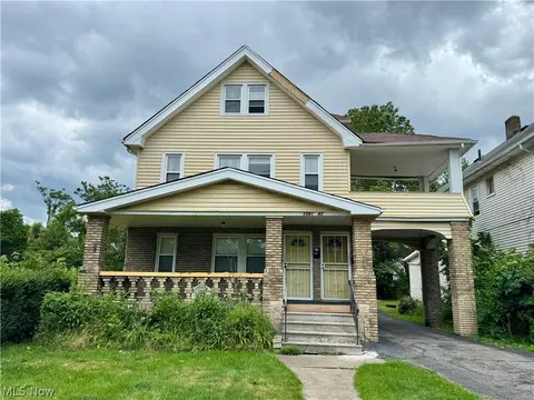 1541 Glenmont Rd, East Cleveland, OH 44118