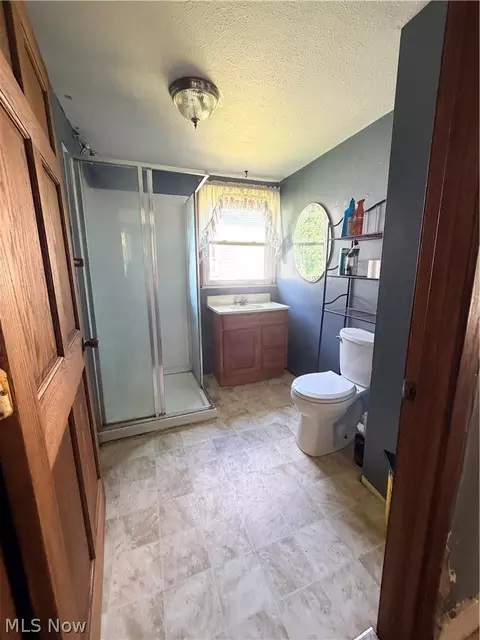 Bath - 325 High St, Flushing, OH 43977 photo 1 of 1