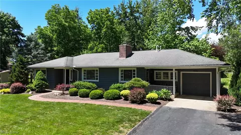 3126 Mayfield Rd, Silver Lake, OH 44224