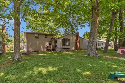 Exterior - 691 Oakridge Dr, Boardman, OH 44512 photo 7 of 7